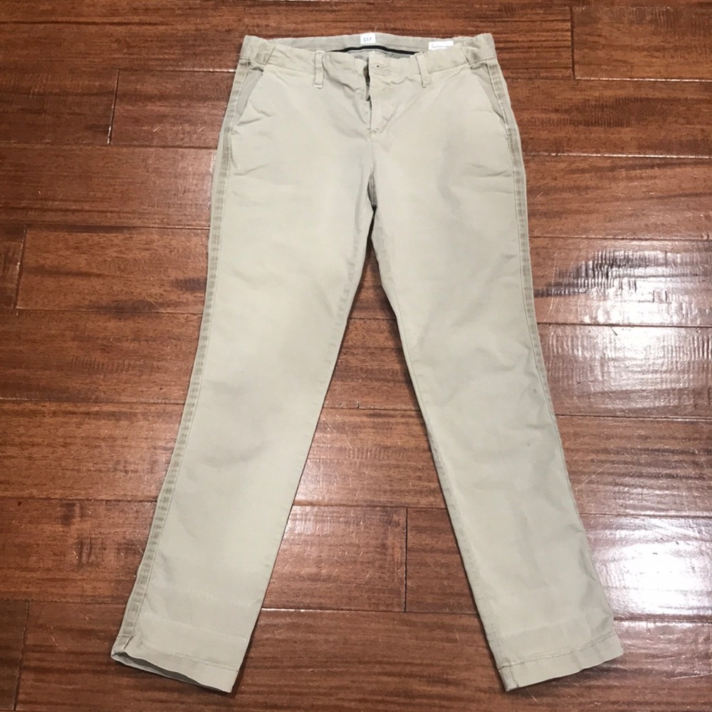 Chinos